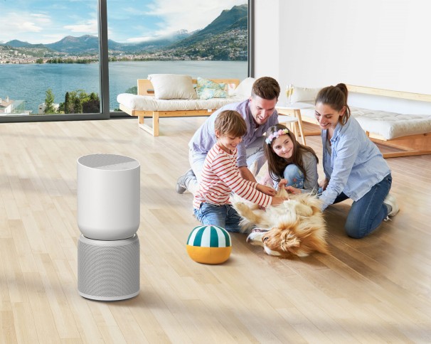 BreevaA5 lifestyle.jpg